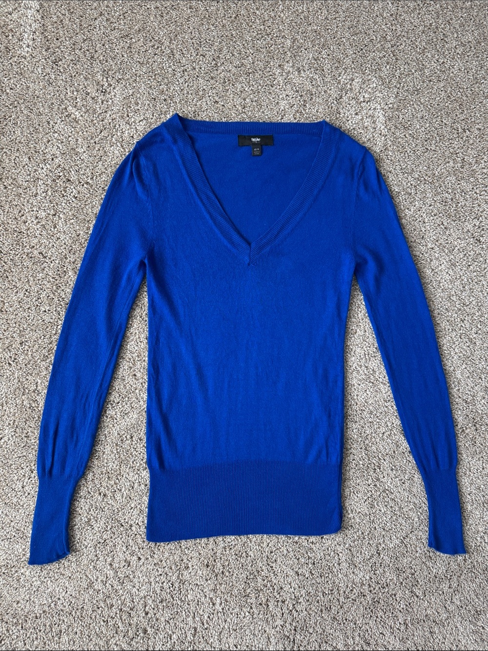 Mossimo Basic Long Sleeve V Neck Sweater